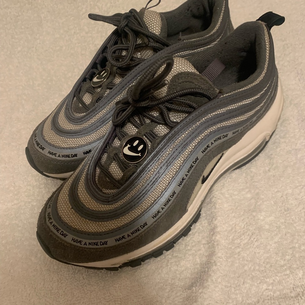 Nike air max 5.5y = 7/7.5w